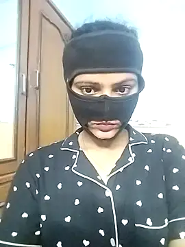 Snapshot of smita_telugu chatting on 12-14-25, 03:17 smita telugu online show from 12-14-25, 03:17