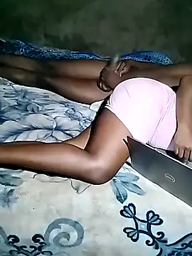 Snapshot of captainofgirl chatting on 03-19-26, 11:31 captainofgirl online show from 03-19-26, 11:31