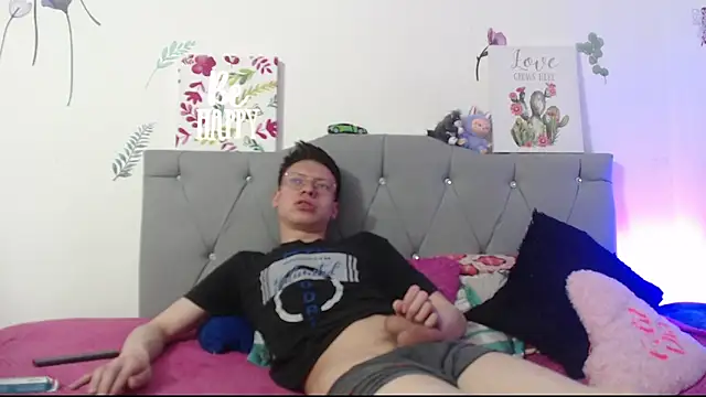 Snapshot of ANY_RICK chatting on 01-10-26, 02:46 ANY RICK online show from 01-10-26, 02:46