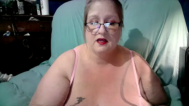 Snapshot of jade-belle chatting on 05-08-26, 06:52 jade-belle online show from 05-08-26, 06:52