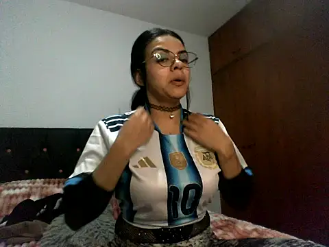 luluclark69 online show from 06-28-26, 12:49
