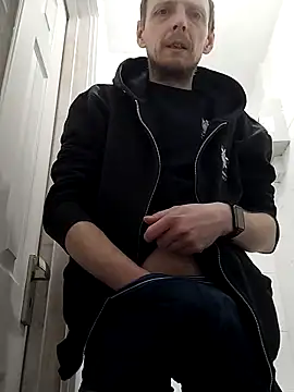 CrookedBunk3527 online show from 04-08-26, 04:01