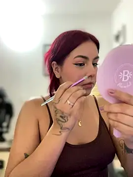 Snapshot of Zarahs_Blare1 chatting on 12-22-25, 02:30 Zarahs Blare1 online show from 12-22-25, 02:30