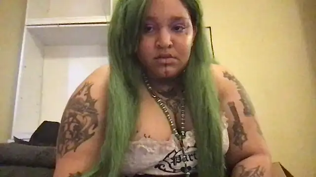 Snapshot of succubussy666 chatting on 02-13-26, 07:54 succubussy666 online show from 02-13-26, 07:54