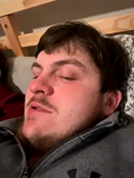 Snapshot of queefer68 chatting on 01-09-26, 03:42 queefer68 online show from 01-09-26, 03:42