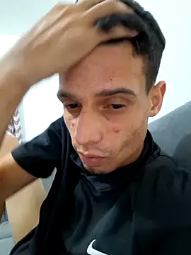 Snapshot of Magrin888 chatting on 03-18-26, 04:04 Magrin888 online show from 03-18-26, 04:04