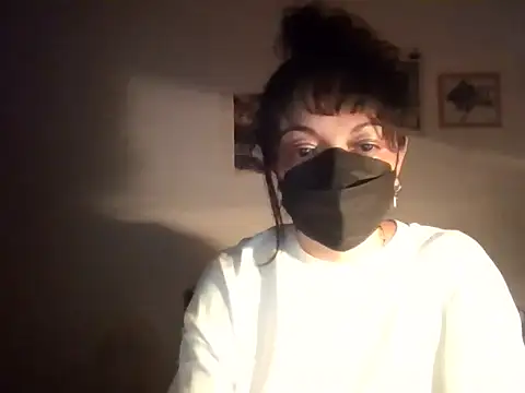 Snapshot of DeligDanny chatting on 12-21-25, 06:53 DeligDanny online show from 12-21-25, 06:53