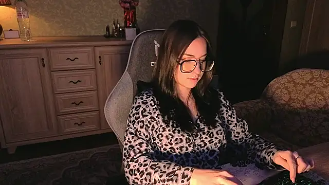 Snapshot of AnneAverry chatting on 03-02-26, 07:48 AnneAverry online show from 03-02-26, 07:48