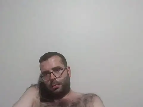 Snapshot of kkadam1 chatting on 06-25-26, 05:28 kkadam1 online show from 06-25-26, 05:28
