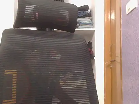 its me love9951 online show from 04-22-26, 03:24