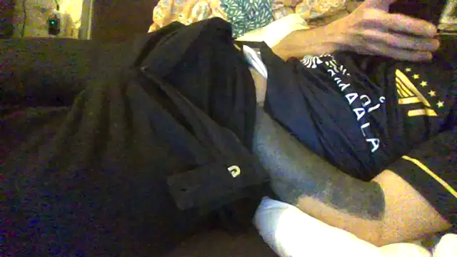 Snapshot of atreus69big chatting on 01-09-26, 09:38 atreus69big online show from 01-09-26, 09:38