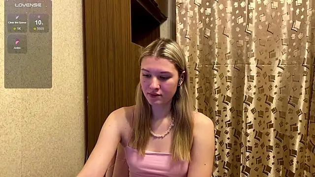 SkyeDavis online show from 01-05-26, 07:06