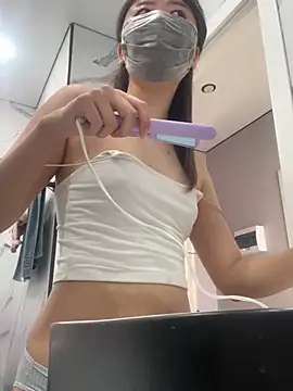 Sarah2127 online show from 05-18-26, 11:49