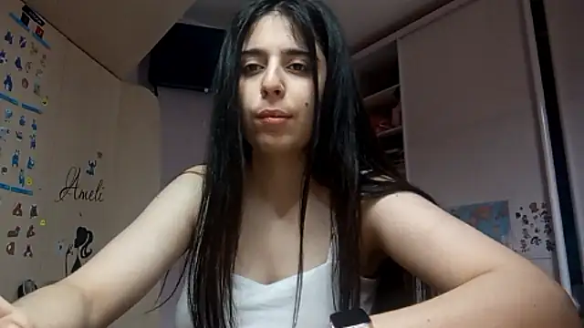 Snapshot of WaltraudPattie chatting on 03-06-26, 02:30 WaltraudPattie online show from 03-06-26, 02:30