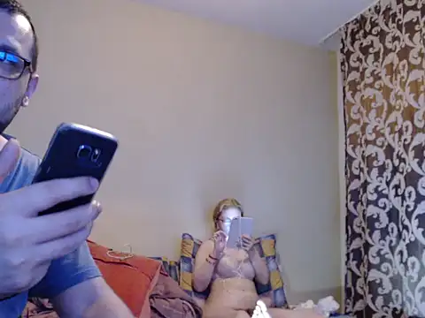 yunis32 online show from 01-28-25, 08:04