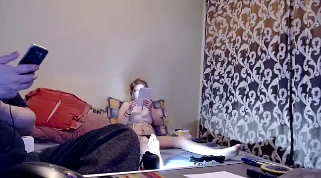 yunis32 online show from 03-11-25, 08:31