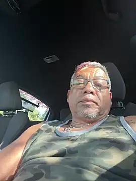 Snapshot of tigre6911 chatting on 06-07-26, 09:29 tigre6911 online show from 06-07-26, 09:29