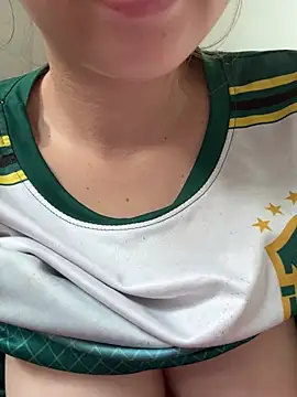 Snapshot of Hana-68 chatting on 01-11-26, 01:43 Hana-68 online show from 01-11-26, 01:43