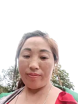 Snapshot of seacyre chatting on 04-24-26, 12:24 seacyre online show from 04-24-26, 12:24