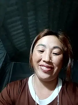 Snapshot of seacyre chatting on 05-04-26, 12:45 seacyre online show from 05-04-26, 12:45
