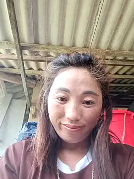 Snapshot of seacyre chatting on 05-15-26, 11:45 seacyre online show from 05-15-26, 11:45