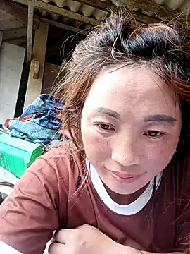 Snapshot of seacyre chatting on 05-17-26, 04:10 seacyre online show from 05-17-26, 04:10