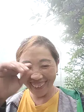 Snapshot of seacyre chatting on 05-19-26, 01:56 seacyre online show from 05-19-26, 01:56