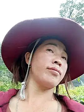 Snapshot of seacyre chatting on 05-22-26, 12:51 seacyre online show from 05-22-26, 12:51