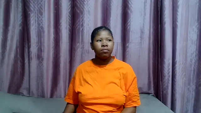 Snapshot of TemptingCloeXx chatting on 02-06-26, 01:21 TemptingCloeXx online show from 02-06-26, 01:21