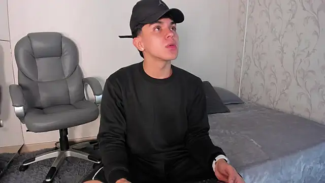  TaylorBlack online show from 04-09-26, 11:37