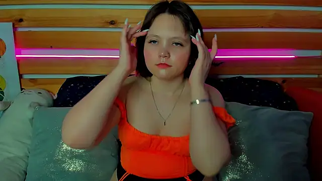 Mary Bryantt online show from 01-11-26, 01:21