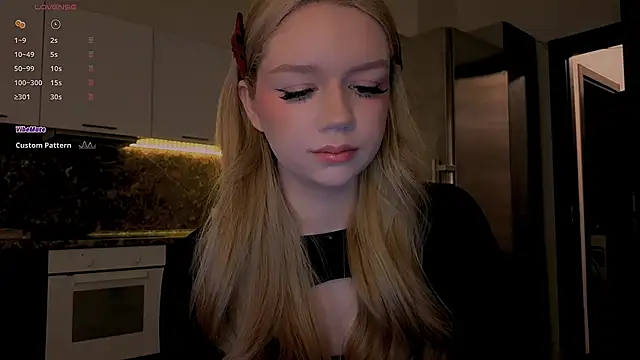 Snapshot of my_liss chatting on 02-14-26, 08:27 my liss online show from 02-14-26, 08:27