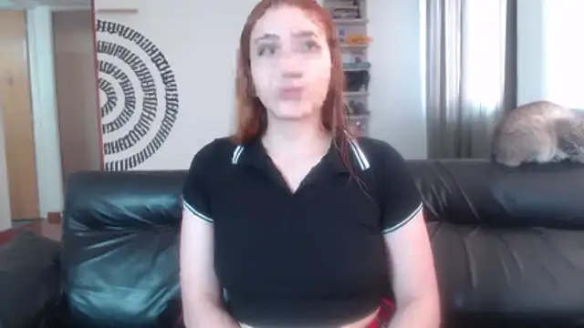 Snapshot of BeautyYoungblond chatting on 05-25-26, 07:31 BeautyYoungblond online show from 05-25-26, 07:31
