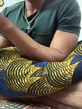 Snapshot of hot_gym_b0y chatting on 03-13-26, 06:47 hot gym b0y online show from 03-13-26, 06:47