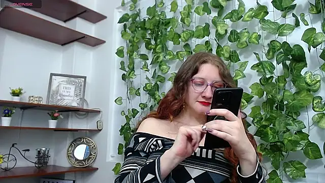 Snapshot of Ledi_Kyril chatting on 03-11-26, 04:35 Ledi Kyril online show from 03-11-26, 04:35