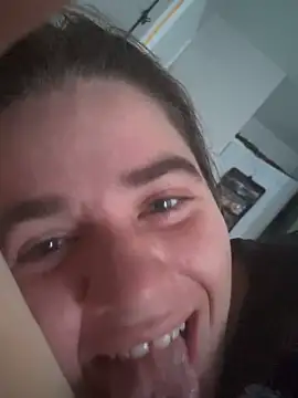 Snapshot of grippysocks20333 chatting on 12-16-25, 06:46 grippysocks20333 online show from 12-16-25, 06:46