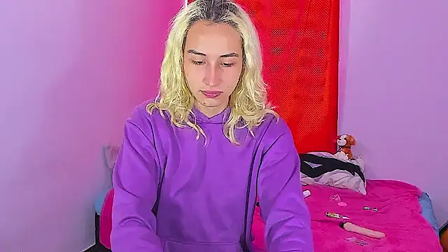 Snapshot of Elis-Darling chatting on 01-14-26, 05:07 Elis-Darling online show from 01-14-26, 05:07