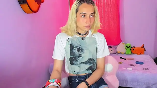 Snapshot of Elis-Darling chatting on 02-04-26, 07:31 Elis-Darling online show from 02-04-26, 07:31