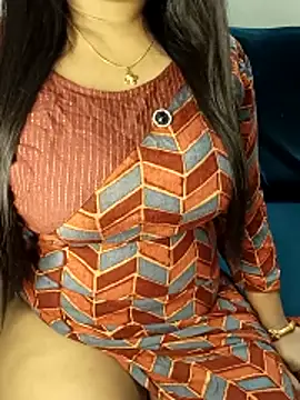 Snapshot of SSiya- chatting on 05-30-26, 06:49 SSiya- online show from 05-30-26, 06:49