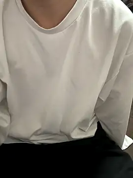 tubasa1216 online show from 01-08-26, 12:07