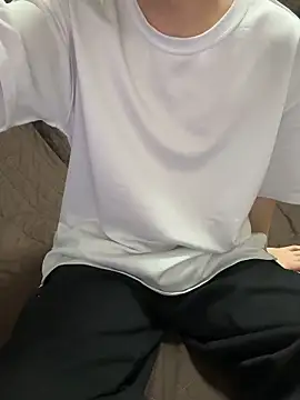 Snapshot of tubasa1216 chatting on 02-04-26, 11:49 tubasa1216 online show from 02-04-26, 11:49