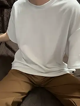 Snapshot of tubasa1216 chatting on 02-09-26, 11:47 tubasa1216 online show from 02-09-26, 11:47