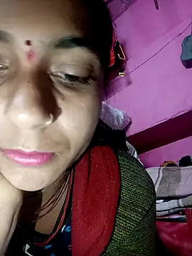 Snapshot of Bandna_sharma chatting on 12-17-25, 03:01 Bandna sharma online show from 12-17-25, 03:01