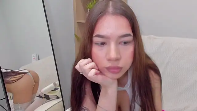 Snapshot of teasy_mimi chatting on 12-18-25, 01:33 teasy mimi online show from 12-18-25, 01:33