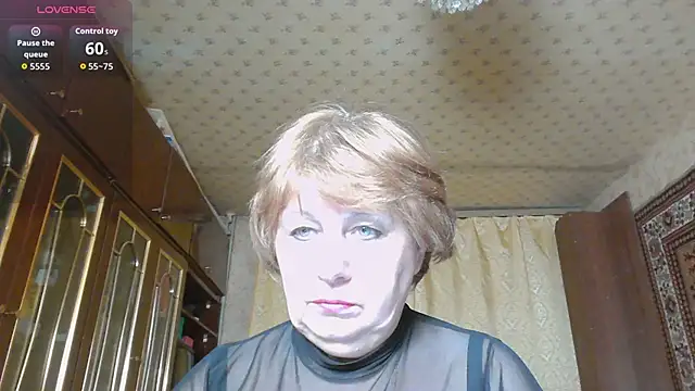 Casey peach online show from 02-17-26, 05:19