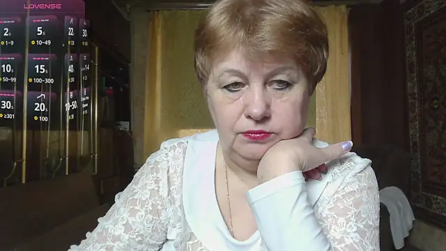 Casey peach online show from 04-16-26, 04:24