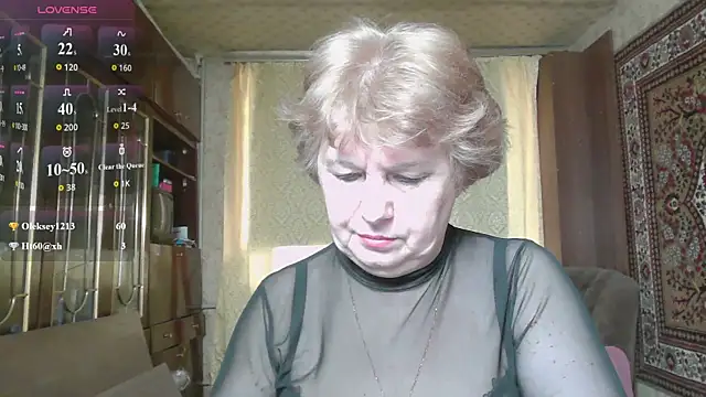 Snapshot of Casey_peach chatting on 07-14-26, 10:32 Casey peach online show from 07-14-26, 10:32