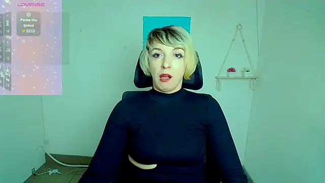 Lana Foxyy online show from 03-13-26, 01:07