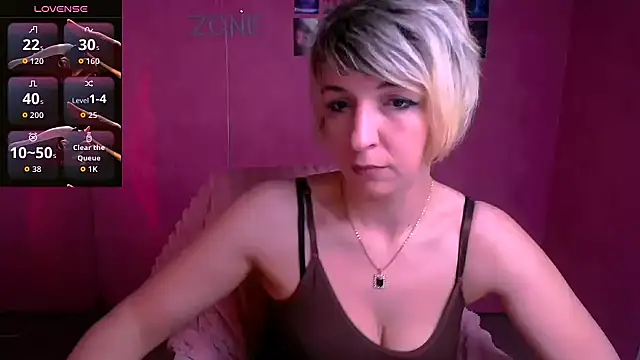 Lana Foxyy online show from 03-17-26, 06:28