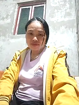 Snapshot of Maikha08 chatting on 05-02-26, 01:05 Maikha08 online show from 05-02-26, 01:05